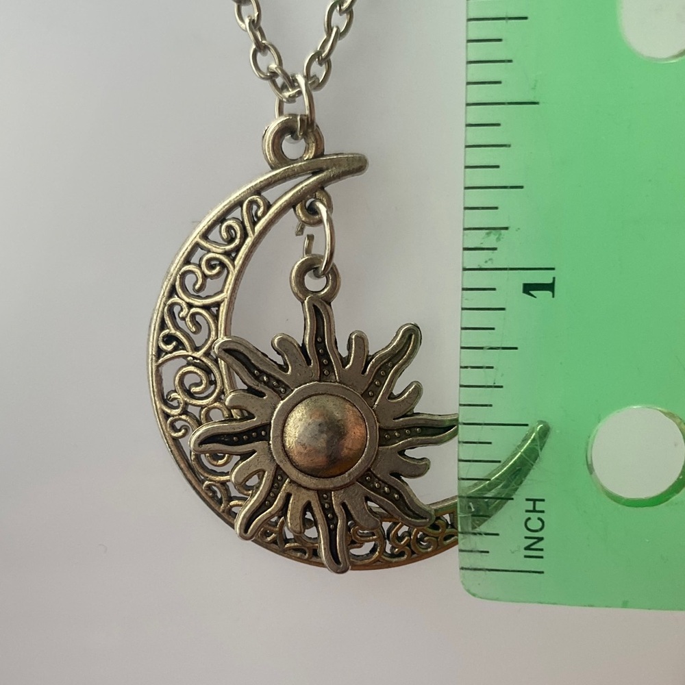 Vintage Silver Celestial crescent 🌙 moon & sun ☀️ Pendant Necklace - Picture 2 of 6